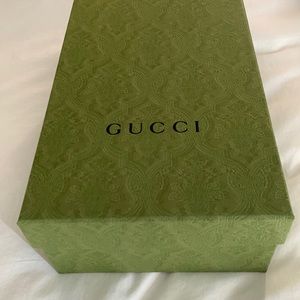 Gucci box